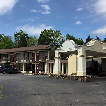 Sunset Inn Clarksville Екстериор снимка
