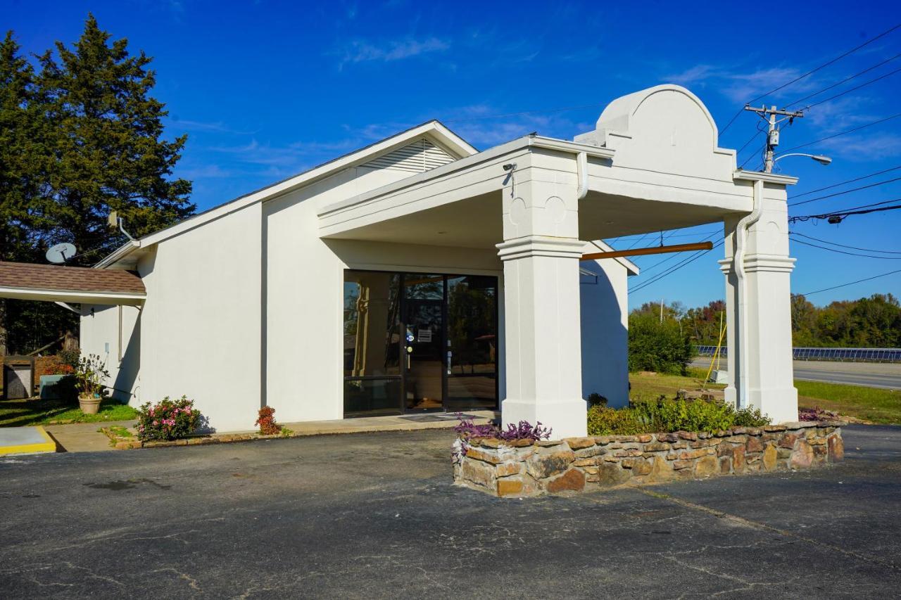 Sunset Inn Clarksville Екстериор снимка