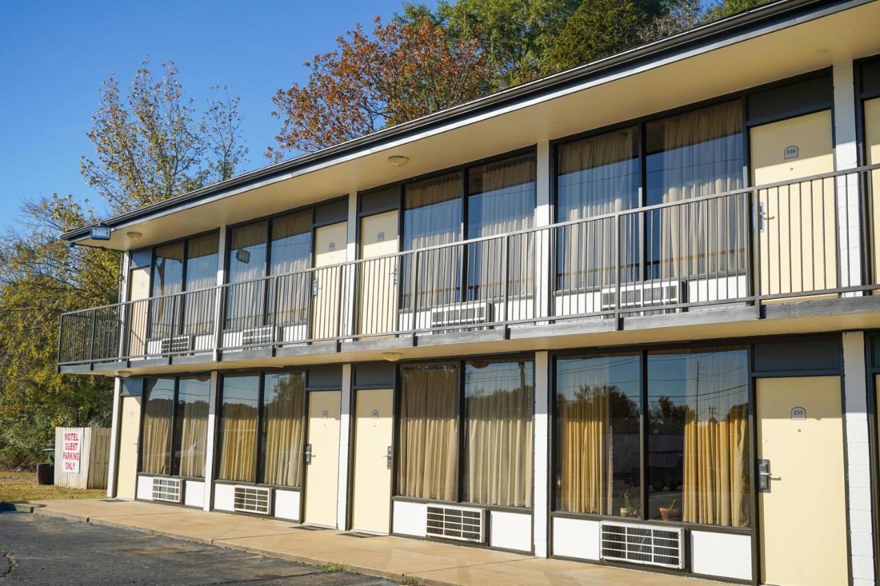 Sunset Inn Clarksville Екстериор снимка