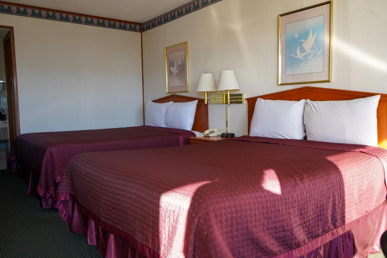 Sunset Inn Clarksville Екстериор снимка