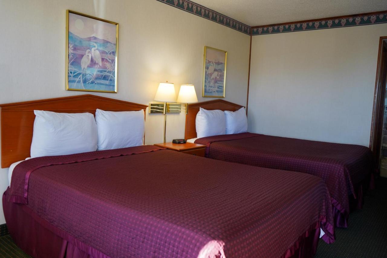 Sunset Inn Clarksville Екстериор снимка